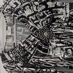 ECI Black and White Women's Tunic Top